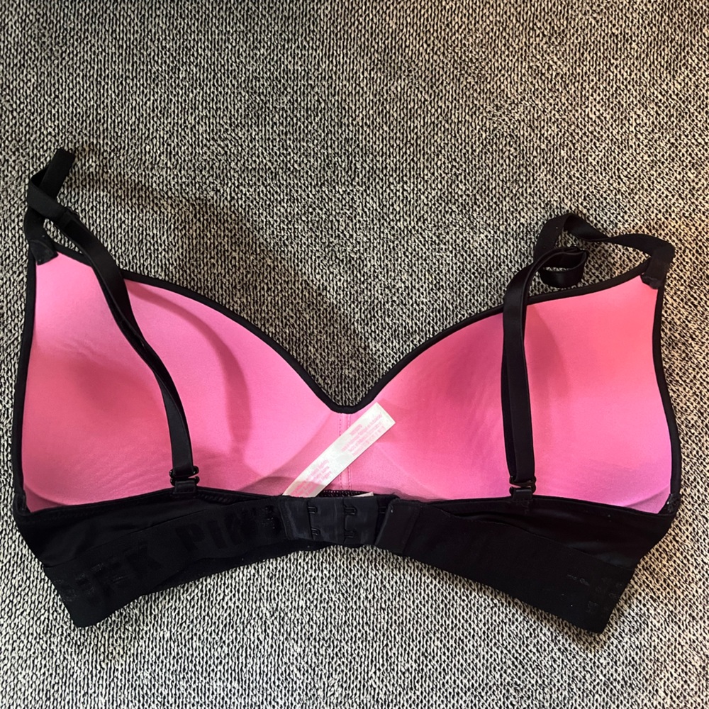 PINK Victoria's Secret Black Seamless Bra with Adjustable Straps - Picture 3 of 4